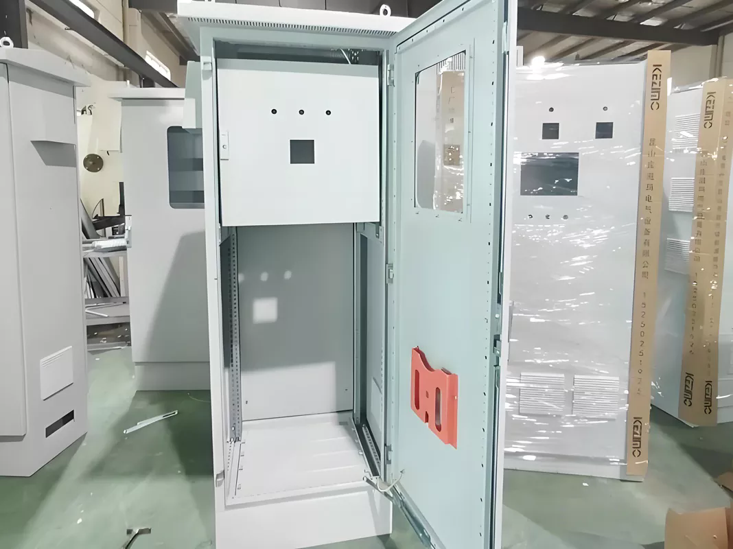 Како мрежни кабинет побољшава вашу ИТ инфраструктуру?